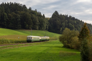 Der Verein Pendelzug Mirage (VPM) ist am 22.09.19 kurz vor Dürrenroth mit einem Charterzug (Bierzug) unterwegs Richtung Sumiswald. Foto : Julian Brückel