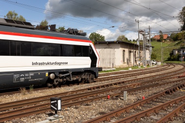 SBB Diagnosefahrzeug in Sumiswald-Grünen bereit für die Weiterfahrt Richtung Huttwil. Foto: Julian Brückel / 25.09.19